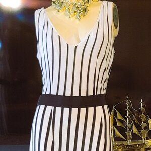 ANN TAYLOR --Black/White Striped, Sleeveless